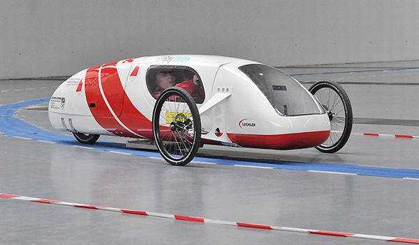 E-Quickie- Electric Vehicle With Wireless Power Transmission