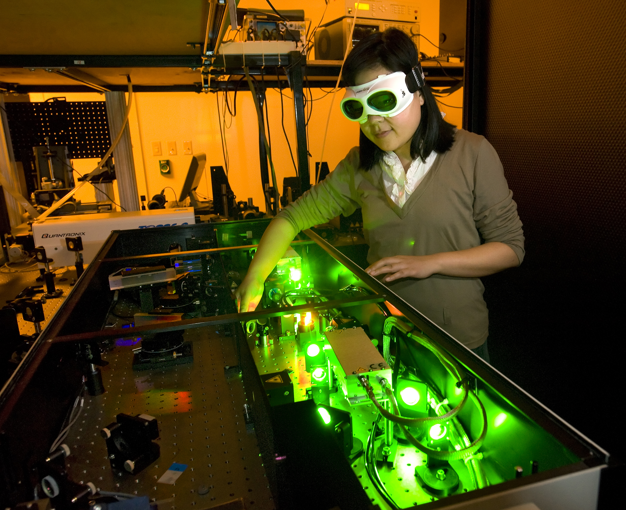 auto exhaust heat to create electricity