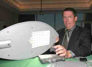 ORNL researcher James Klett, graphite foam technology