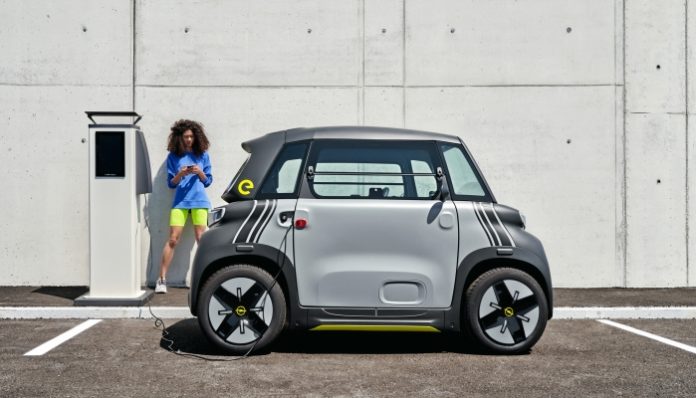 Opel-Rocks-e an Electric-vehicle Opel-Rocks-e - the- Electric-vehicle in his family